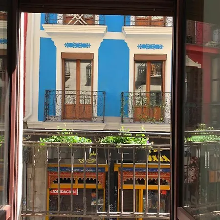 La Puerta - Casco Viejo-old Town Bilbao