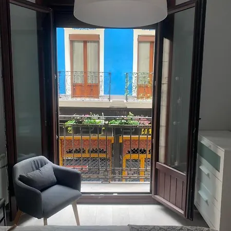 La Puerta - Casco Viejo-old Town * Bilbao